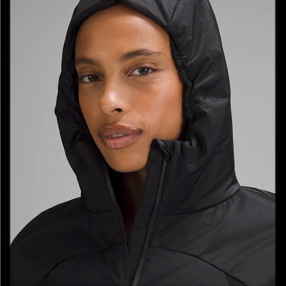 Lululemon rain jacket size 6 - Picture 2 of 7